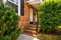 3 Fenwick Drive photo 4