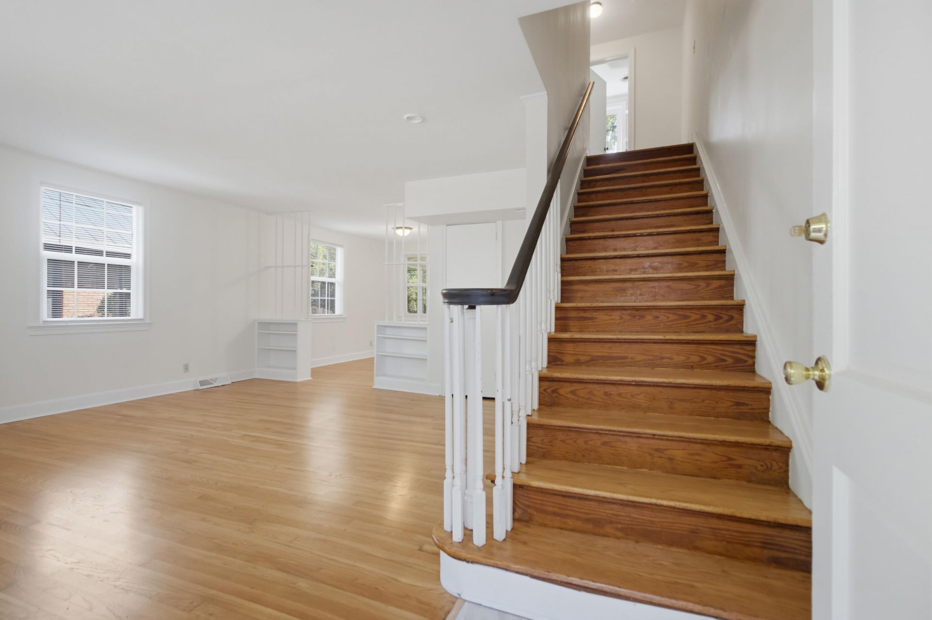 3 Fenwick Drive Photo 4
