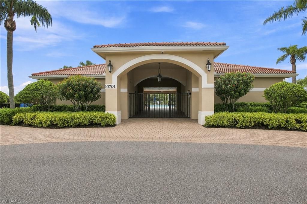 10365 Canal Brook Ln, Lehigh Acres, FL 33936 Photo