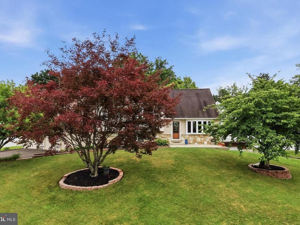 114 DOLLY LANE , CHALFONT, PA 18914