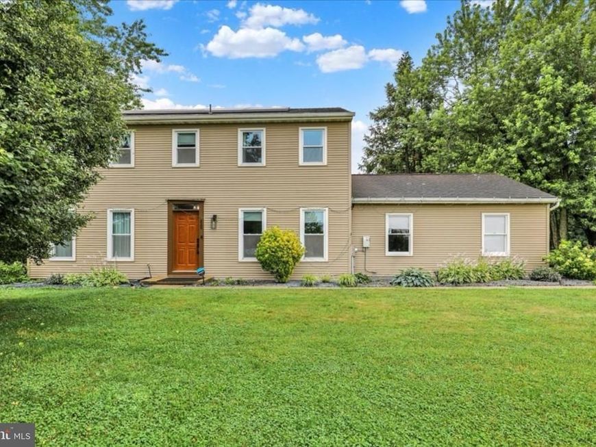40 Hunters Run, Honey Brook, PA 19344 Main Photo