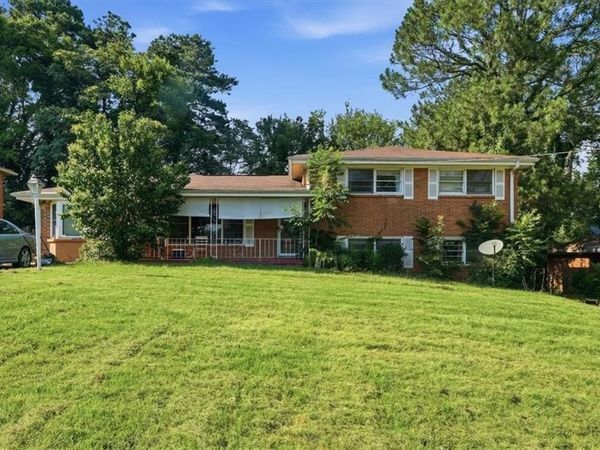 2914 Valley Ridge Drive, Decatur, GA 30032