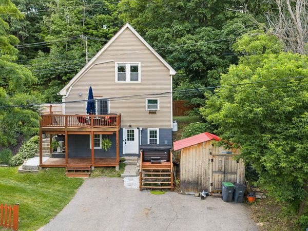 447 West River Road, Hooksett, NH 03106