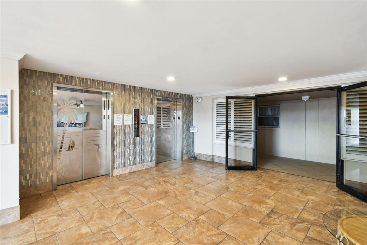 5200 Brittany Drive S, Unit 1508, Saint Petersburg, FL 33715 Photo