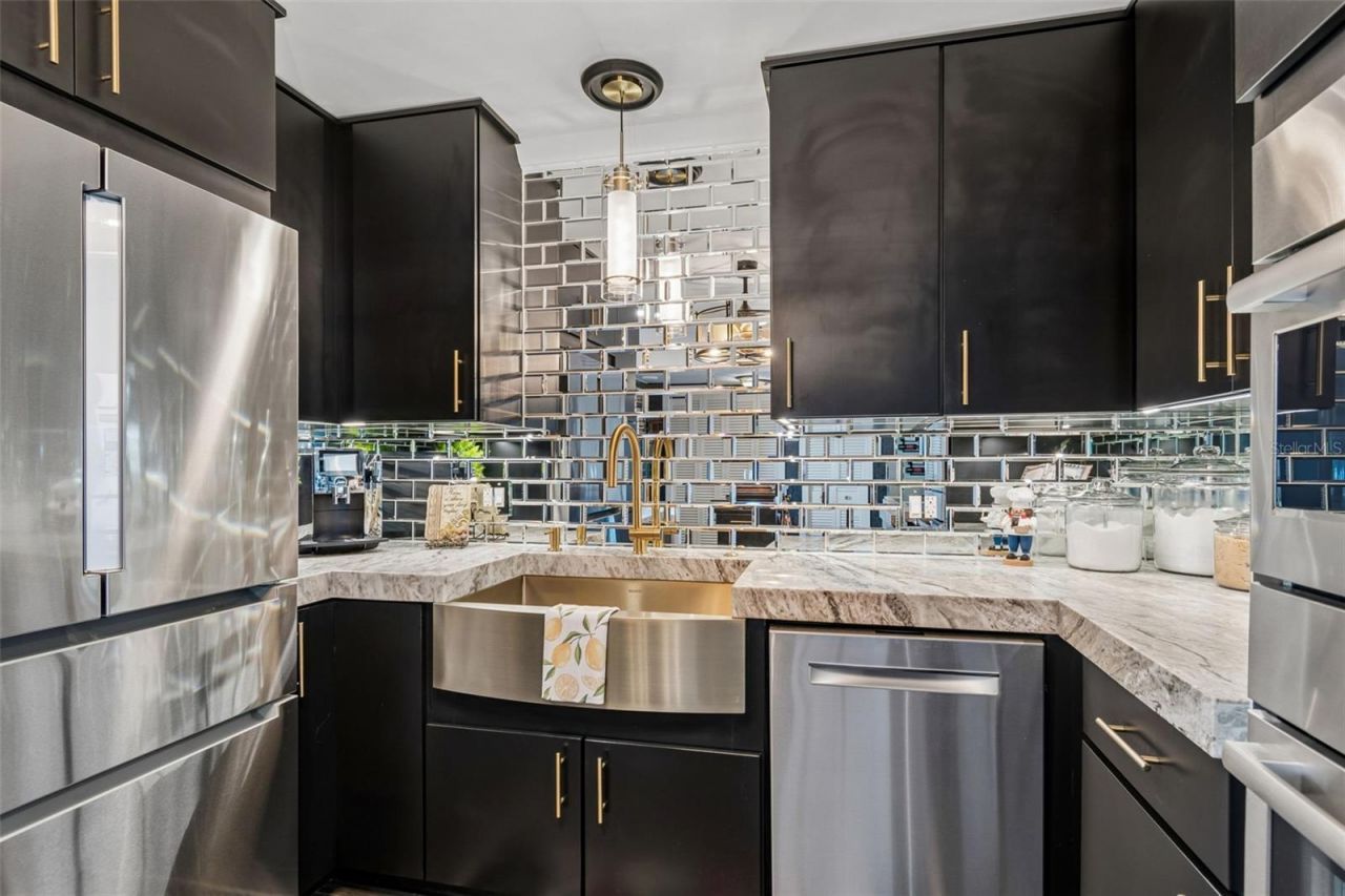 5200 Brittany Drive S, Unit 1508, Saint Petersburg, FL 33715 Photo