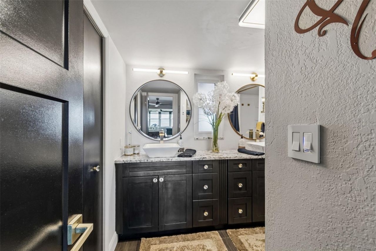 5200 Brittany Drive S, Unit 1508, Saint Petersburg, FL 33715 Photo