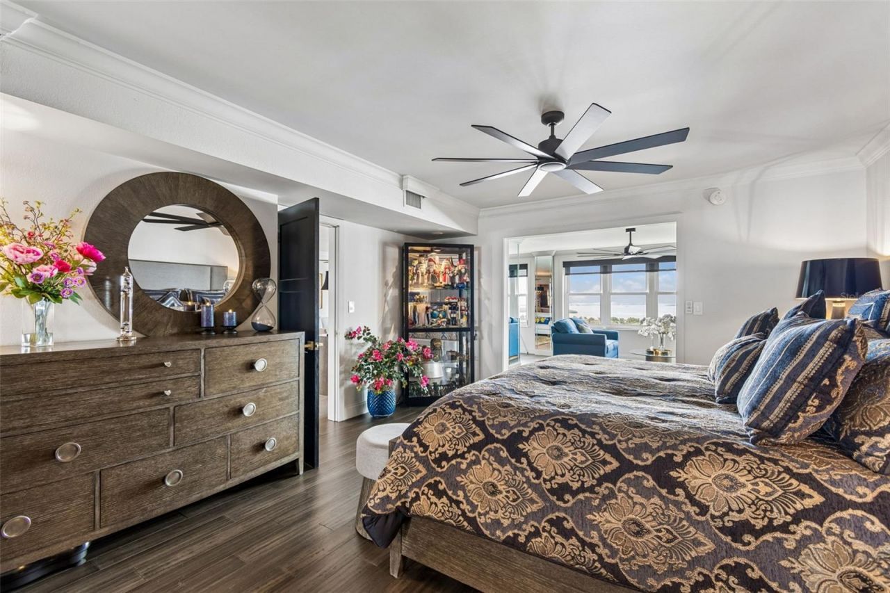 5200 Brittany Drive S, Unit 1508, Saint Petersburg, FL 33715 Photo