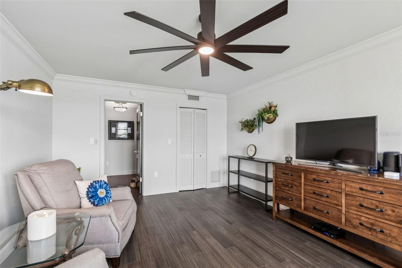 5200 Brittany Drive S, Unit 1508, Saint Petersburg, FL 33715 Photo