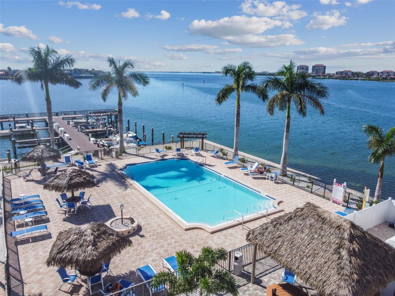 5200 Brittany Drive S, Unit 1508, Saint Petersburg, FL 33715 Photo
