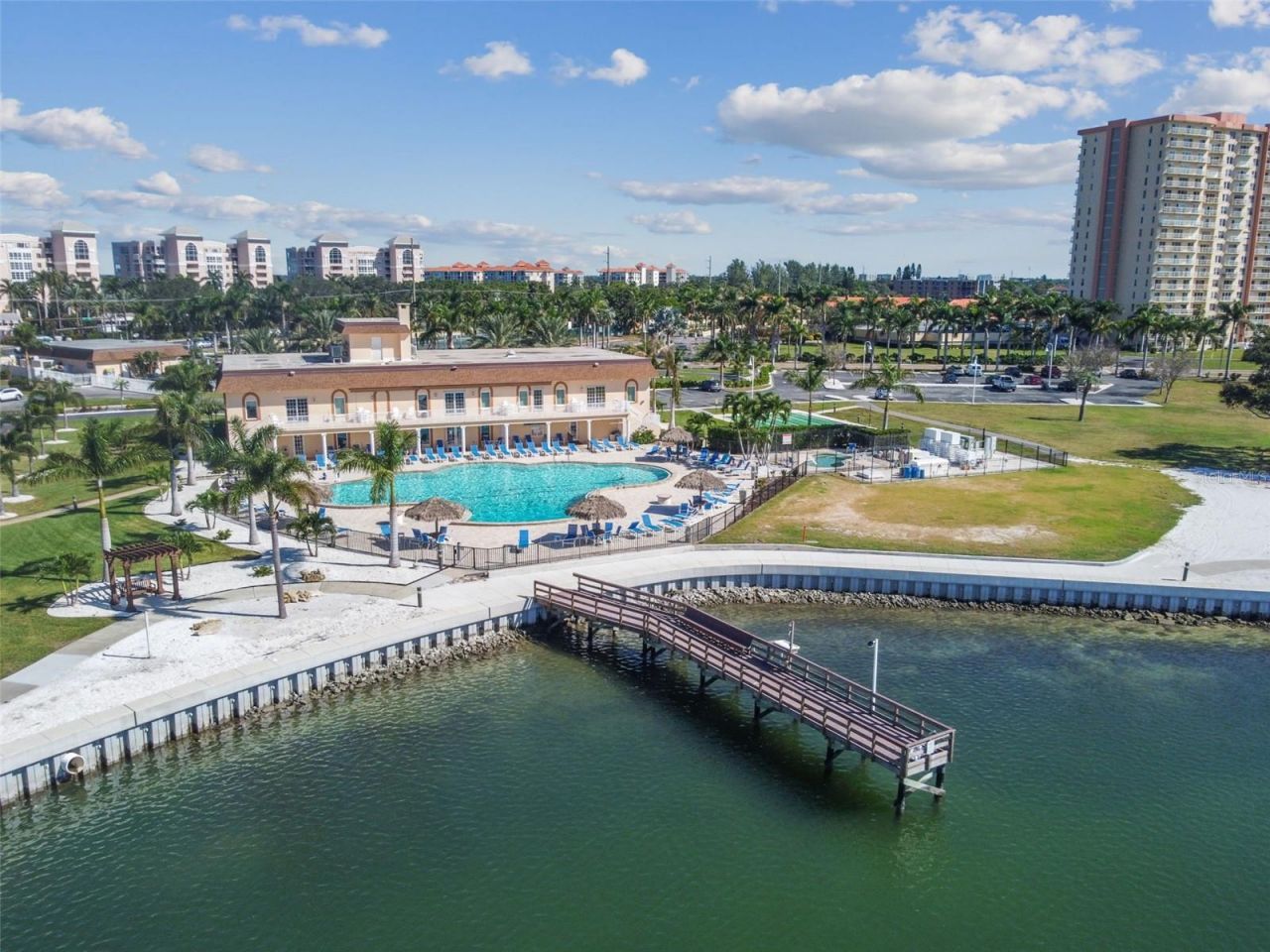5200 Brittany Drive S, Unit 1508, Saint Petersburg, FL 33715 Photo