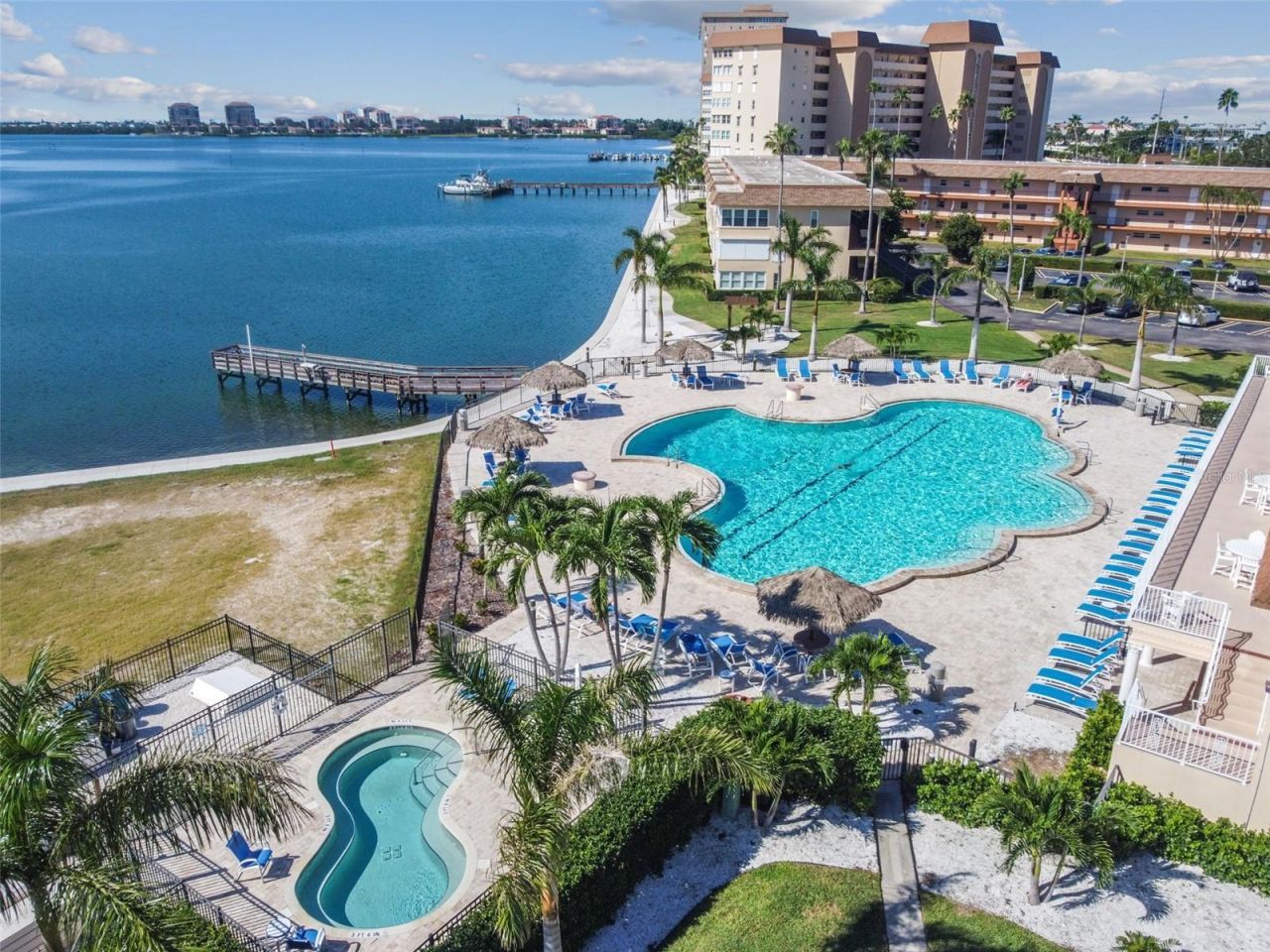 5200 Brittany Drive S, Unit 1508, Saint Petersburg, FL 33715 Photo