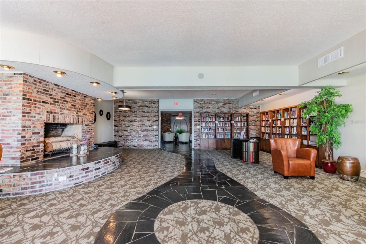 5200 Brittany Drive S, Unit 1508, Saint Petersburg, FL 33715 Photo