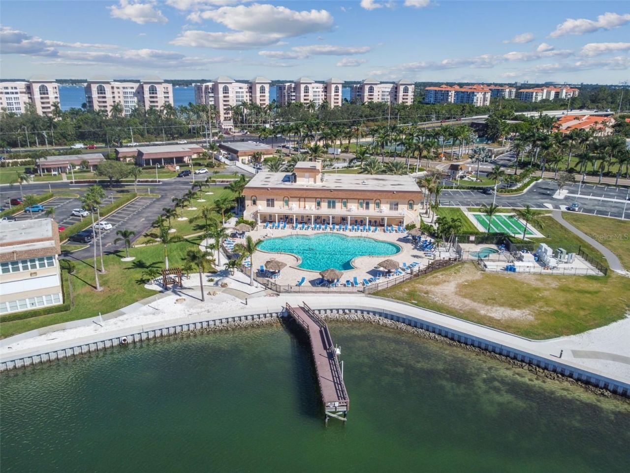 5200 Brittany Drive S, Unit 1508, Saint Petersburg, FL 33715 Photo