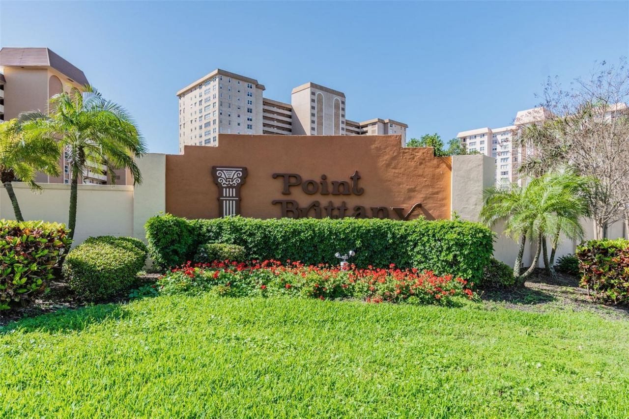 5200 Brittany Drive S, Unit 1508, Saint Petersburg, FL 33715 Photo