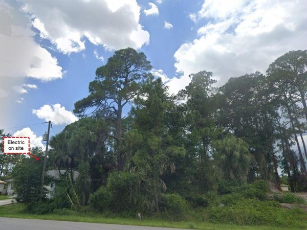 CHEROKEE STREET , NORTH PORT, FL 34286