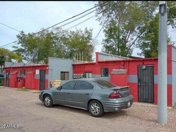 5911 W LAMAR Road, Unit 1, Glendale, AZ 85301