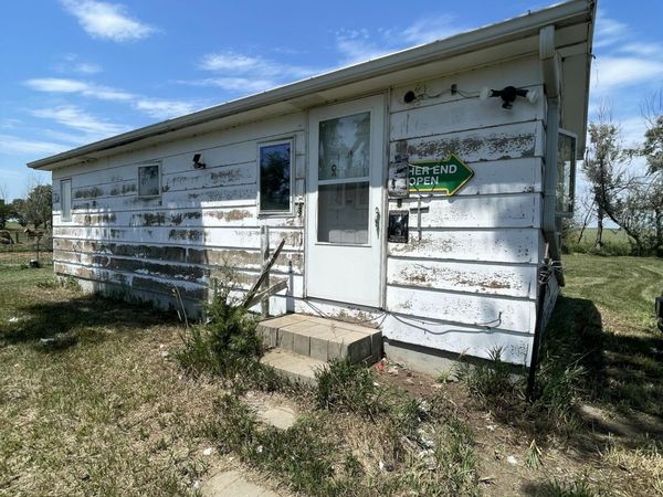 25977 407th Ave, Mitchell, SD 57301