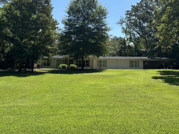 127 Shady Lake Dr., Tupelo, MS 38804