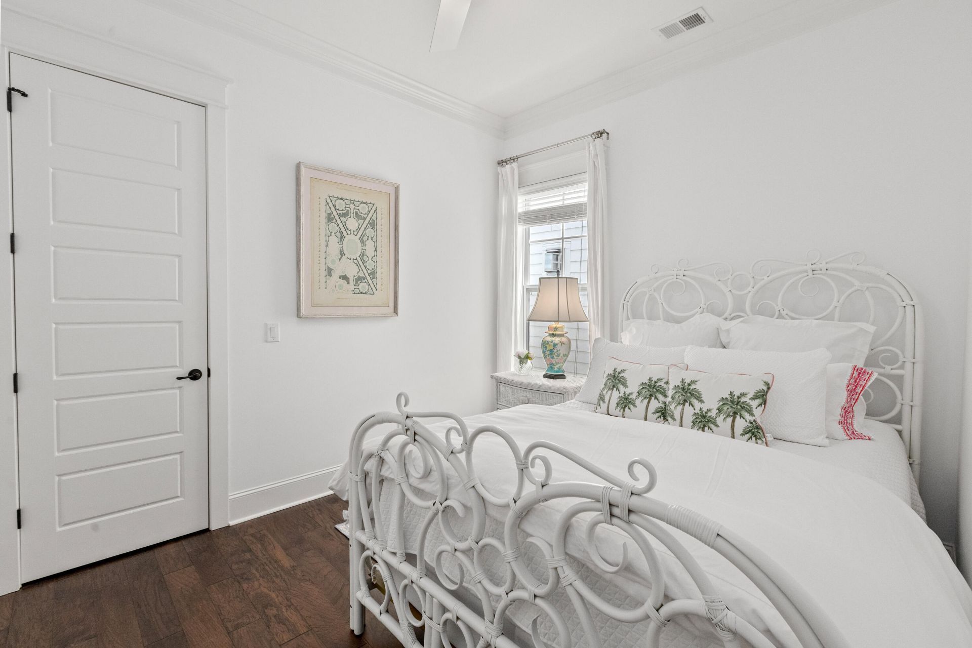 2528 Josiah Street Photo 12