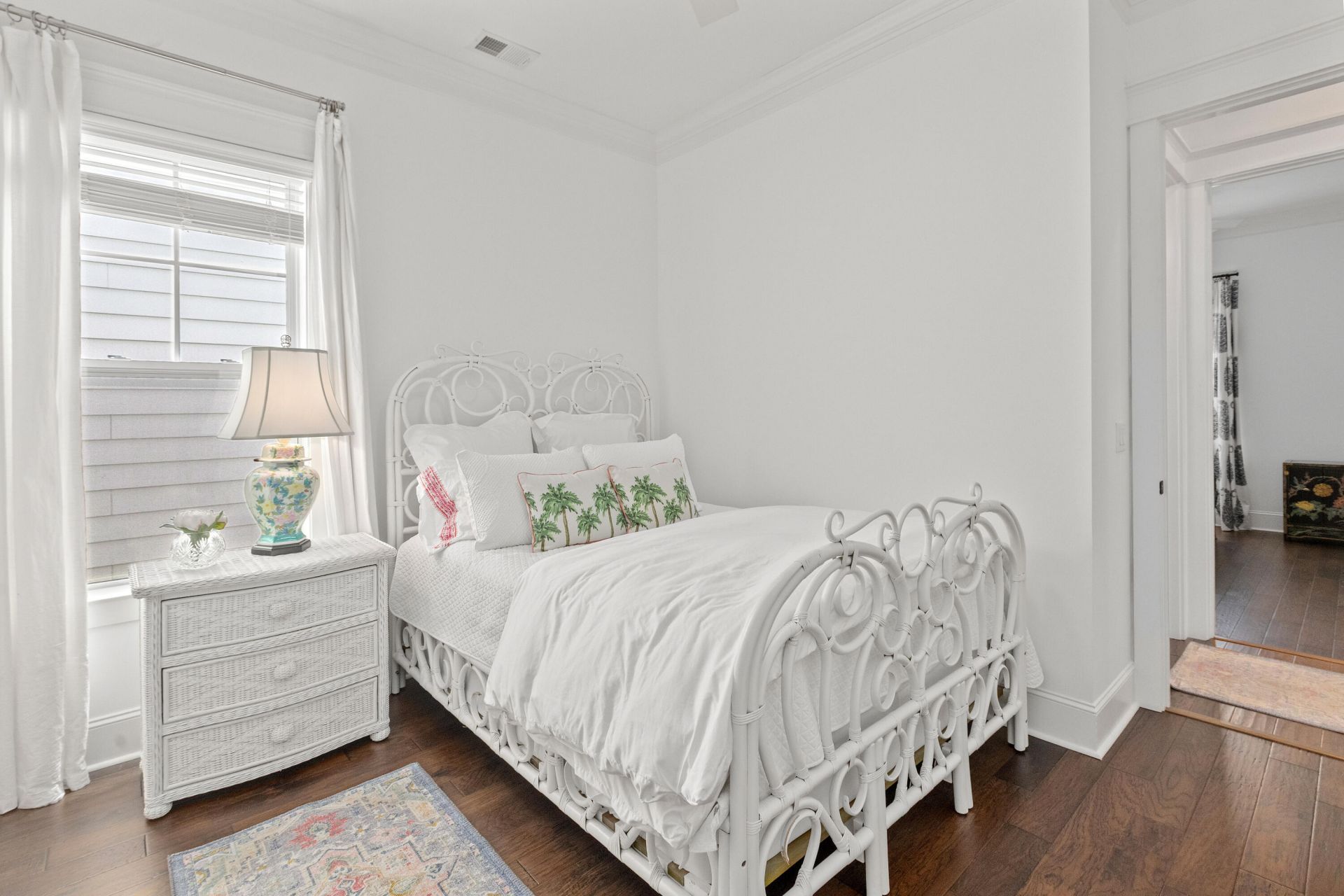 2528 Josiah Street Photo 13