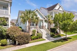 2528 Josiah Street photo 4