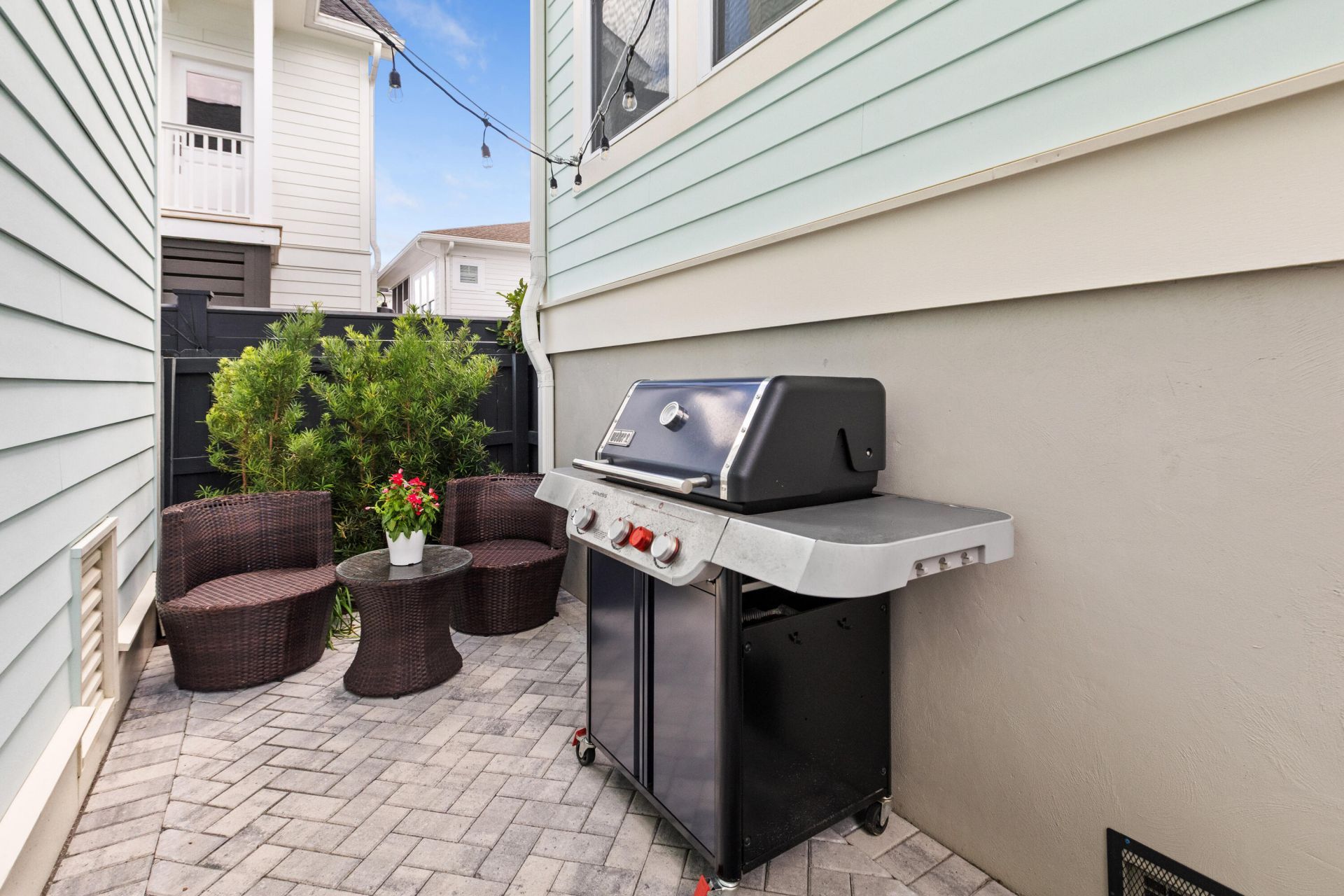 2528 Josiah Street Photo 41