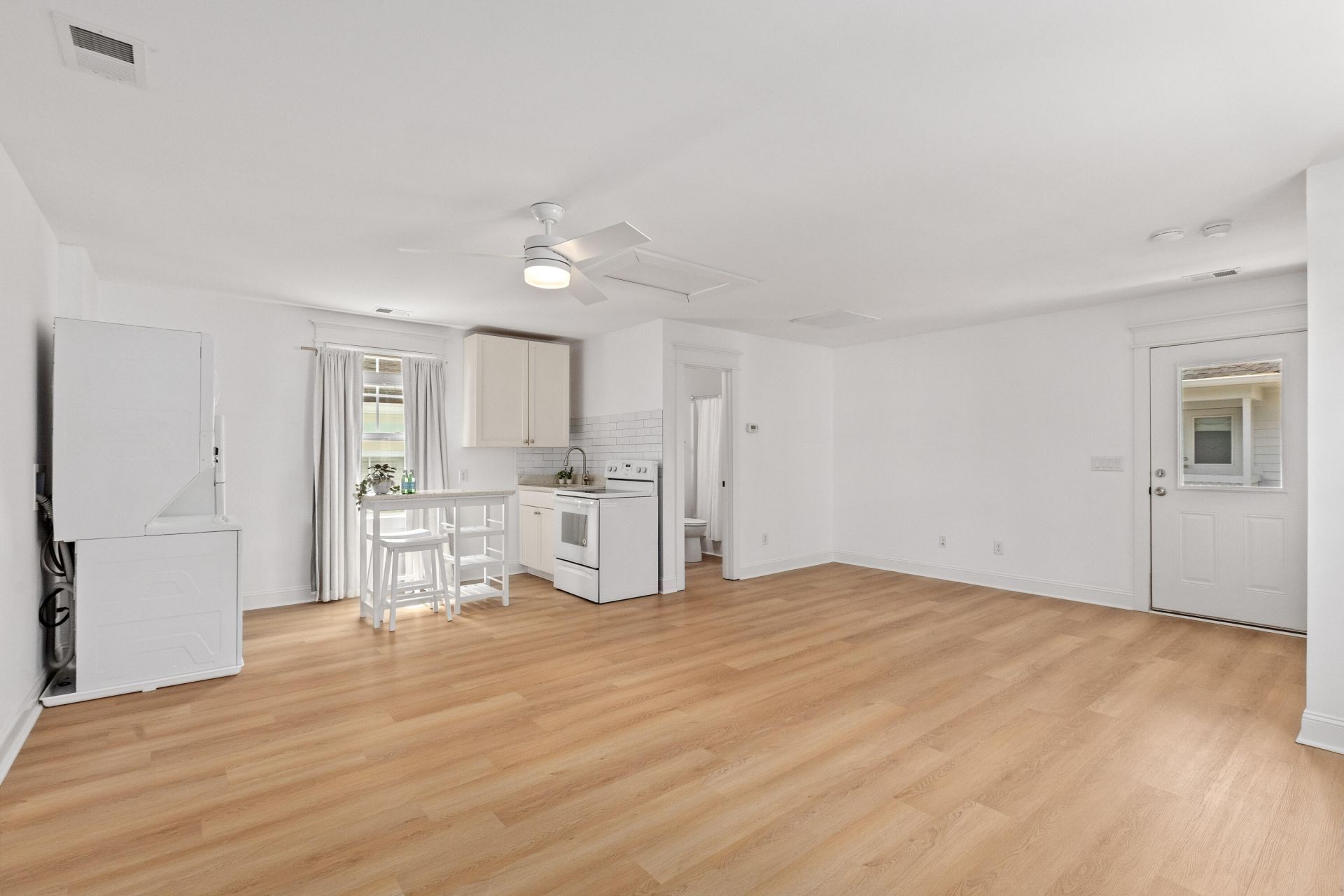 2528 Josiah Street Photo 47