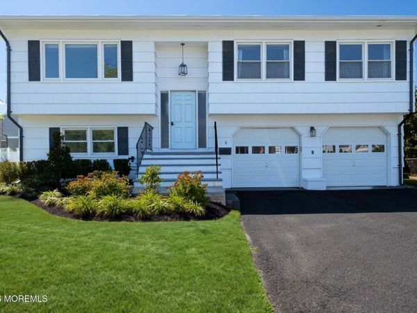 8 Woolley Street, Monmouth Beach, NJ 07750