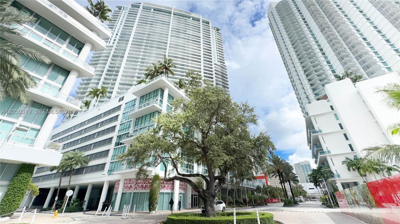 90 SW 3rd St , Unit 2113, Miami, FL 33130 Photo