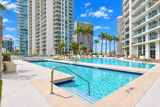 90 SW 3rd St, Unit 2113, Miami, FL 33130 Photo