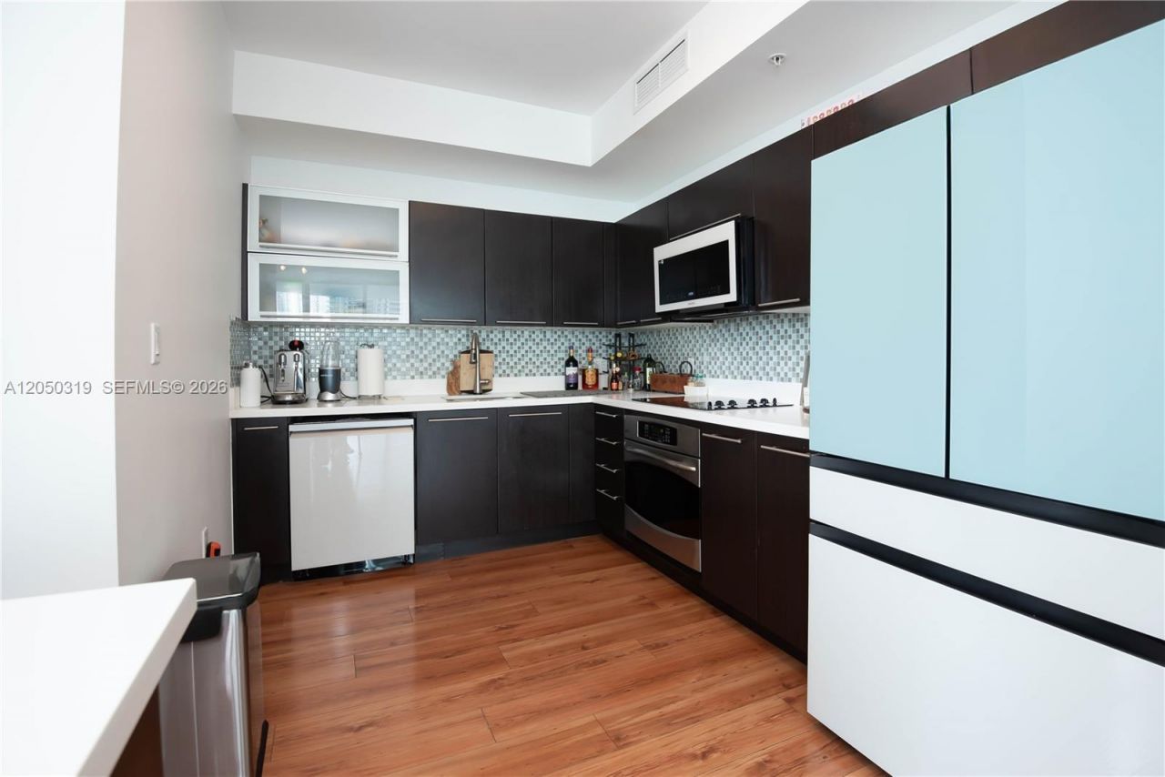 90 SW 3rd St , Unit 2113, Miami, FL 33130 Photo