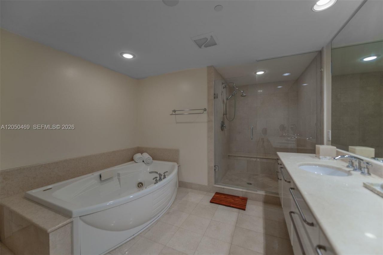3101 S Ocean Dr , Unit 404, Hollywood, FL 33019 Photo