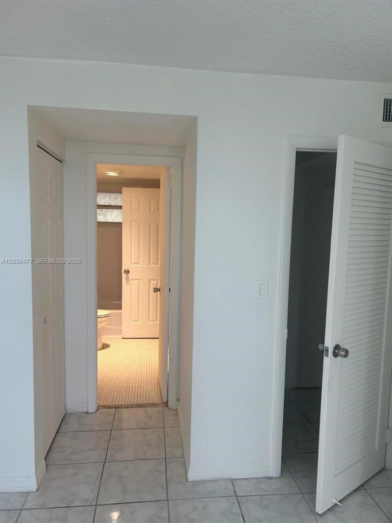 15600 NW 7th Ave , Unit 501, Miami, FL 33169 Photo