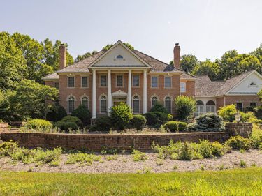 731 UTTERBACK STORE ROAD, GREAT FALLS, VA 22066