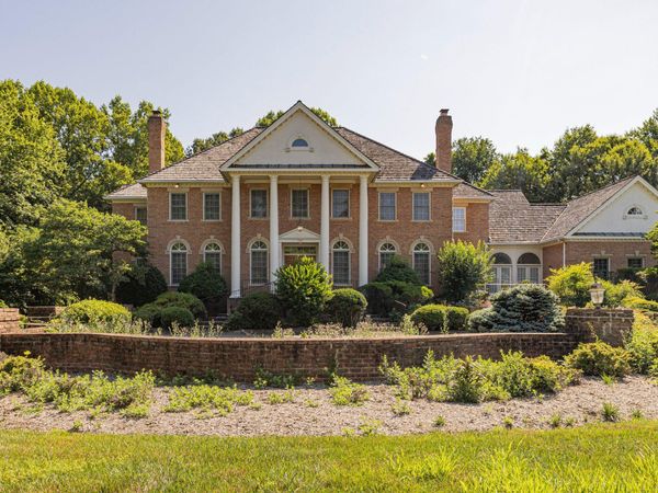 731 UTTERBACK STORE ROAD, GREAT FALLS, VA 22066