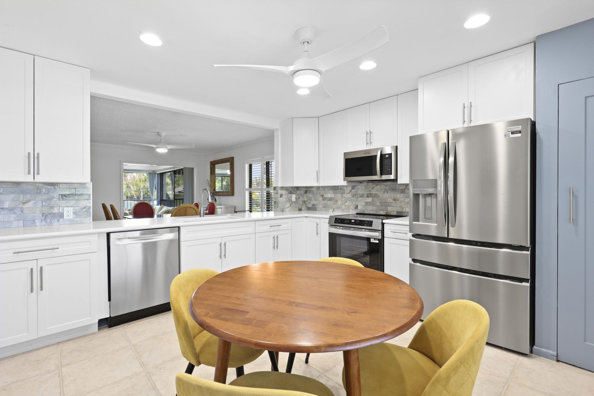 5172 SE Club Way, Unit 207, Stuart, FL 34997 Photo