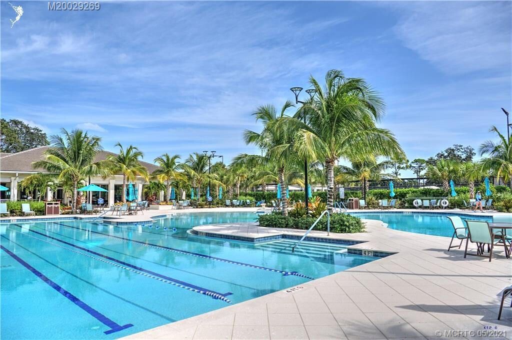 5172 SE Club Way, Unit 207, Stuart, FL 34997 Photo
