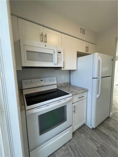 616 NE 11th Avenue, Pompano Beach, FL 33060 Photo