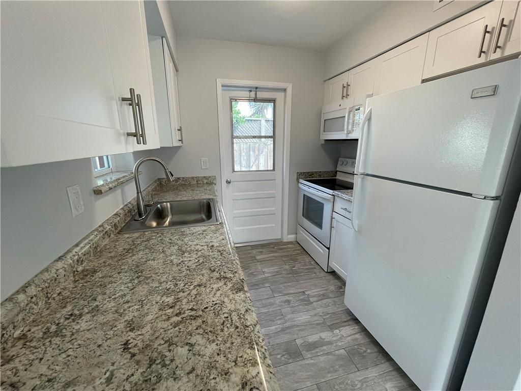 616 NE 11th Avenue, Pompano Beach, FL 33060 Photo