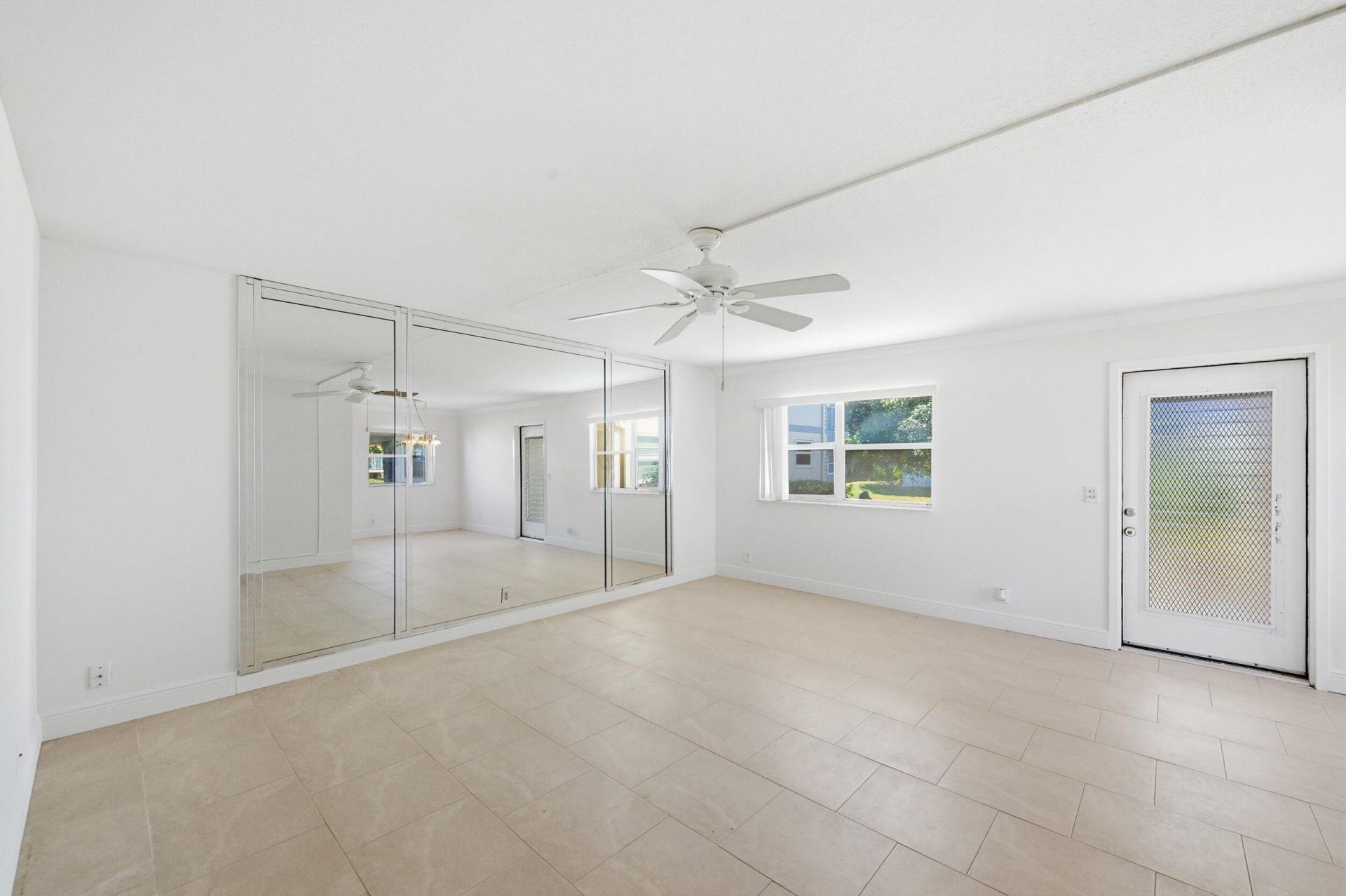 452 Brittany J, Delray Beach, FL 33446 Photo
