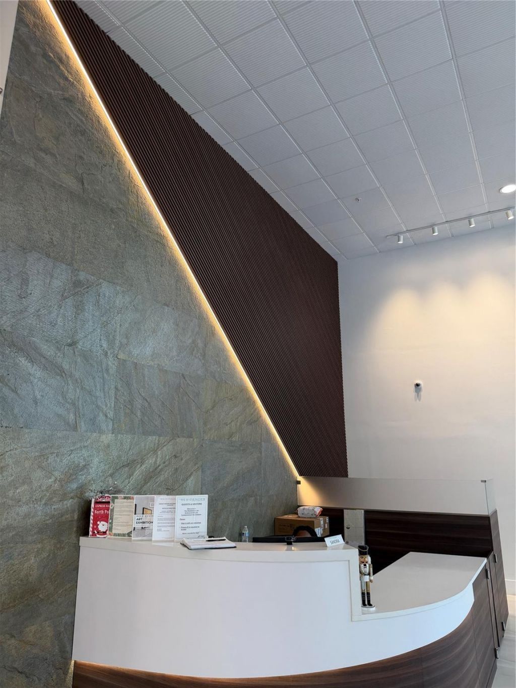 3000 S Ocean Drive, Unit 302, Hollywood, FL 33019 Photo