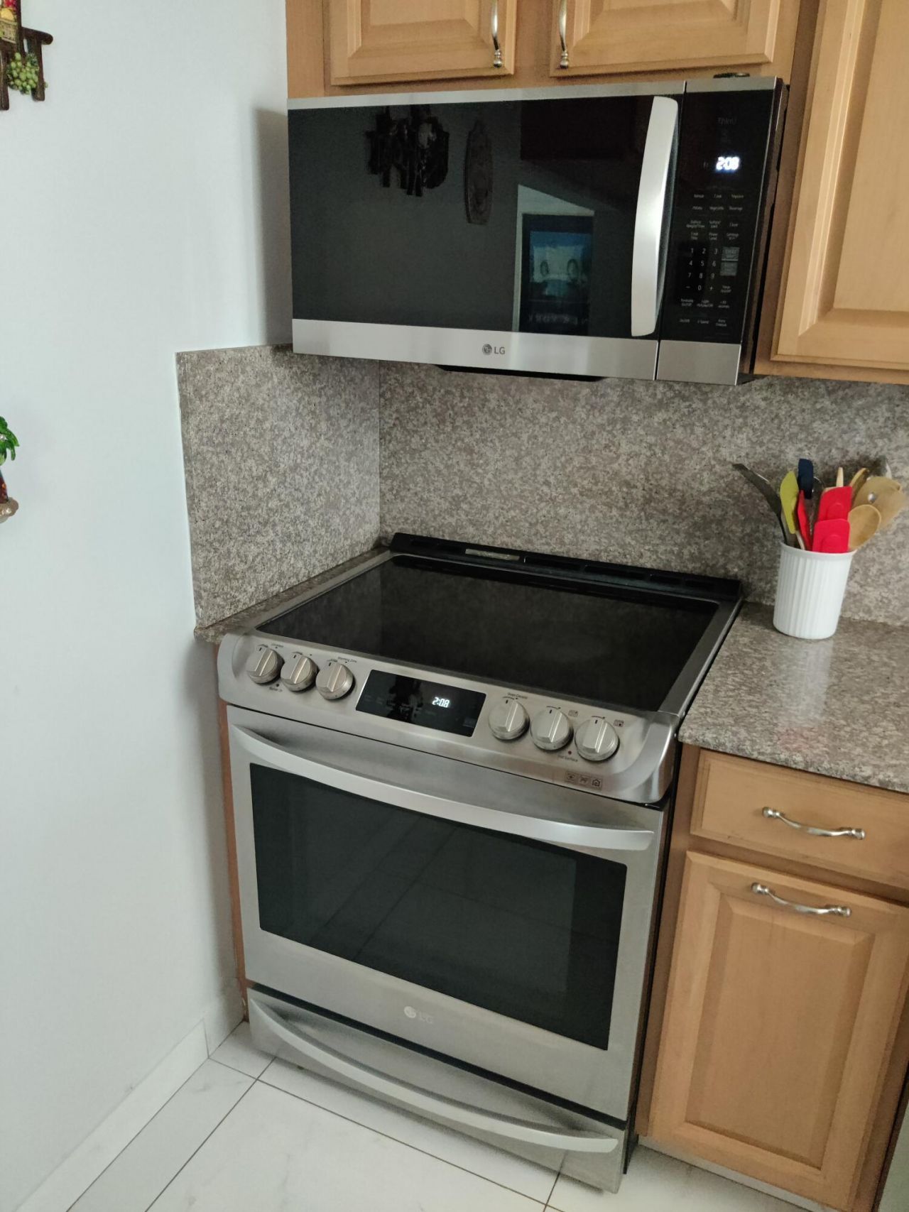225 Bonnie Boulevard, Unit 405, Palm Springs, FL 33461 Photo