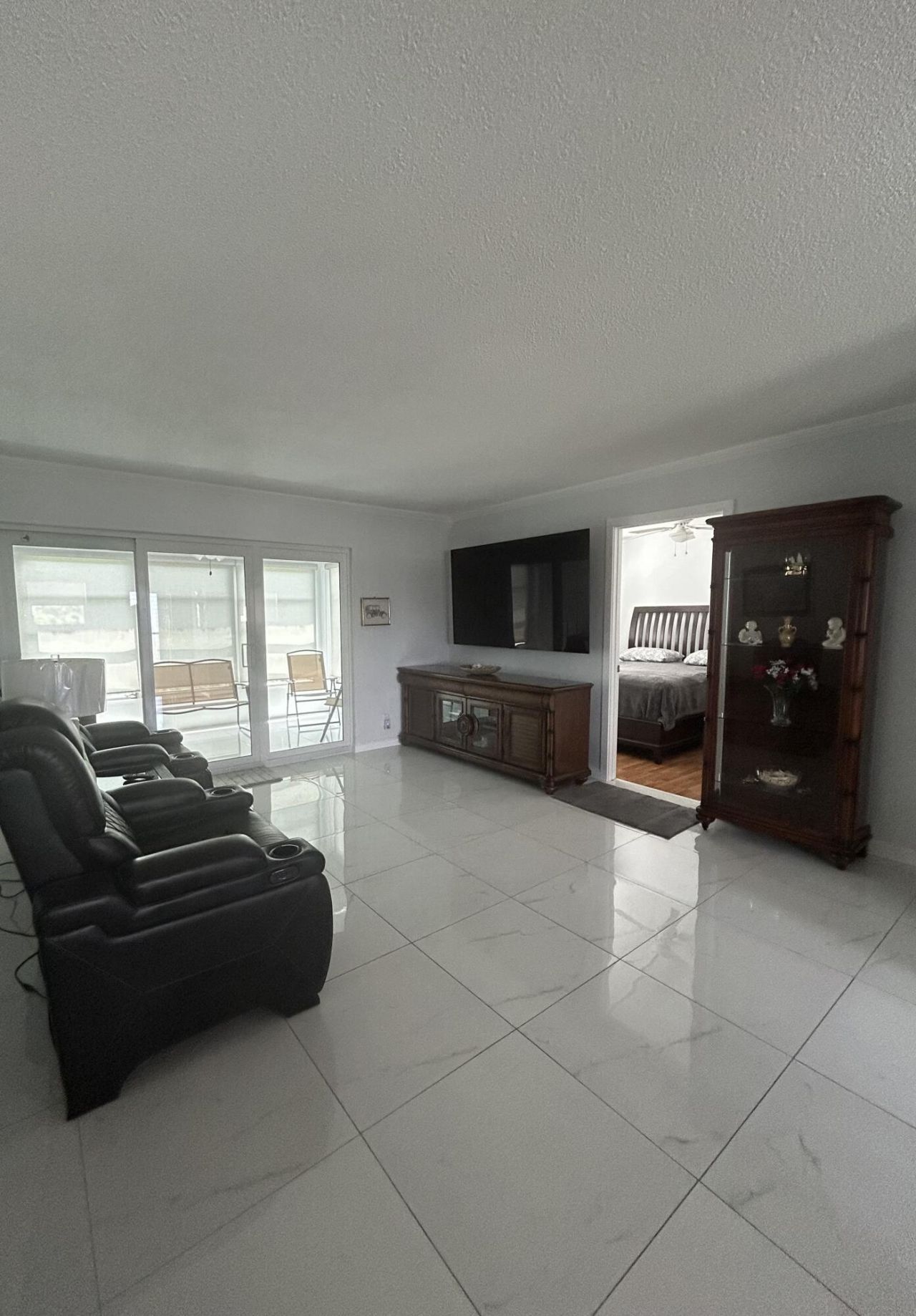 225 Bonnie Boulevard, Unit 405, Palm Springs, FL 33461 Photo
