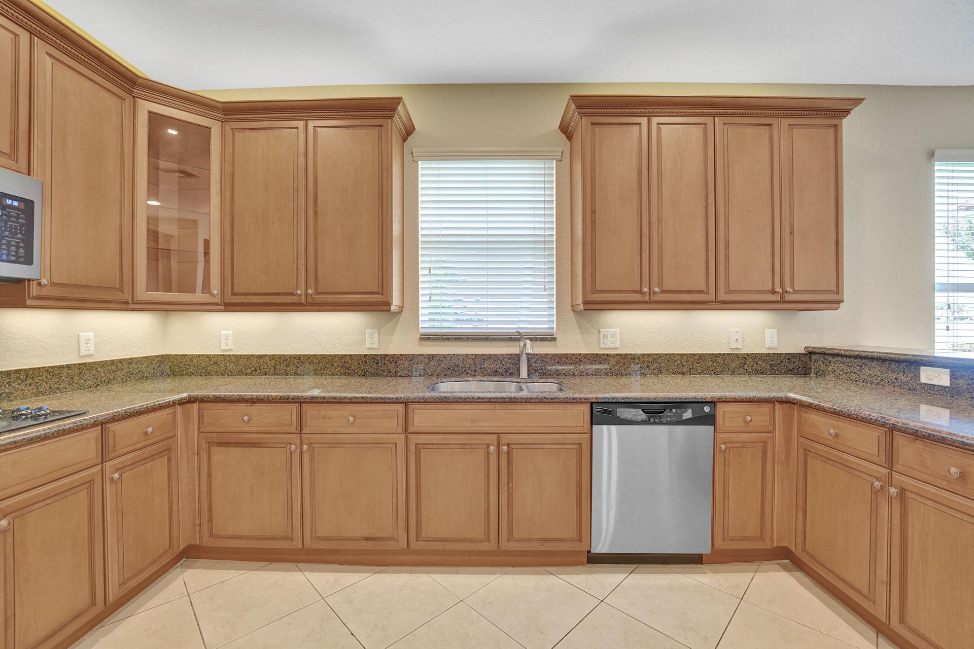 18062 SW 41st Street, Miramar, FL 33029 Photo