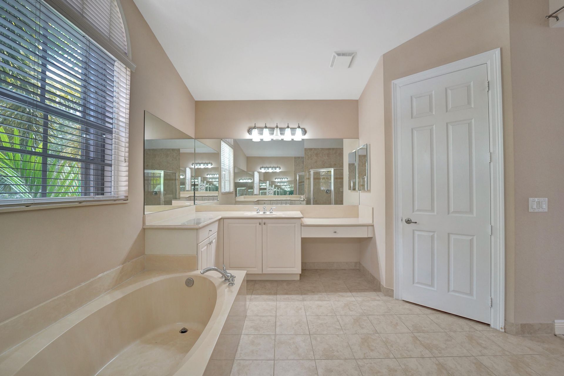 18062 SW 41st Street, Miramar, FL 33029 Photo