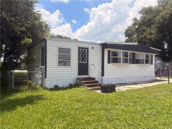 809 8th ST NW, MOORE HAVEN, FL 33471