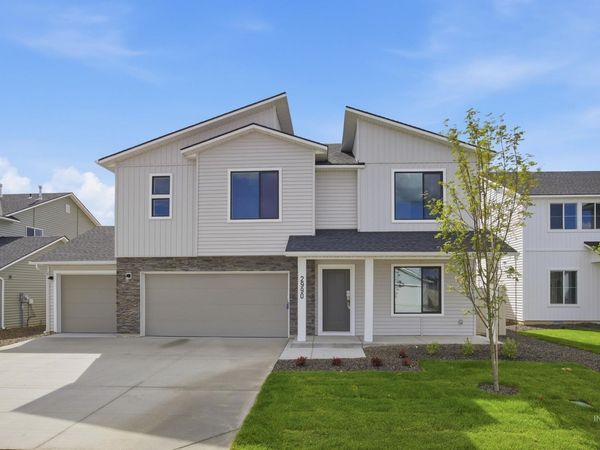 633 W Novak Dr, Emmett, ID 83617