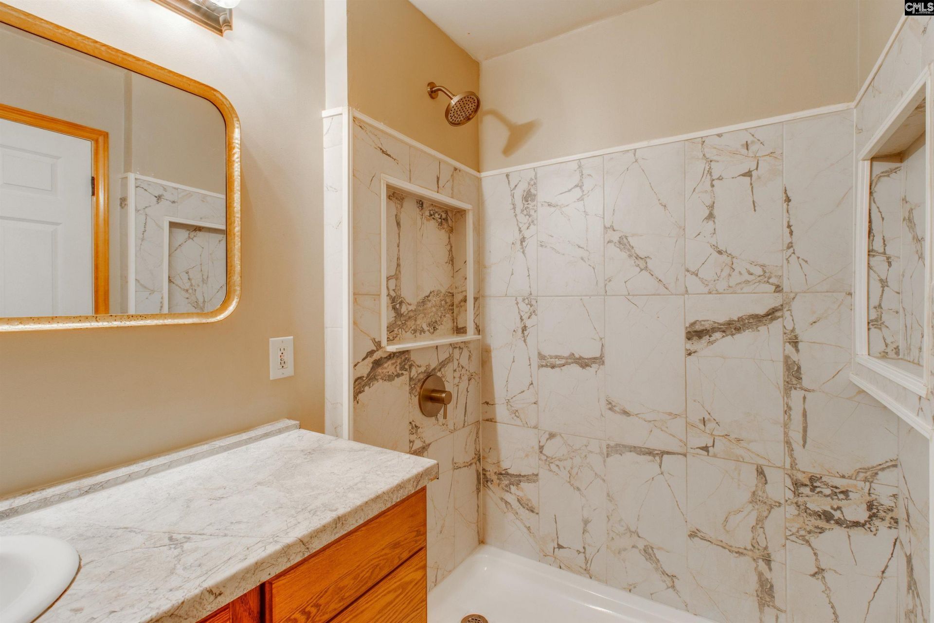 608 Juniper Street  Photo 21