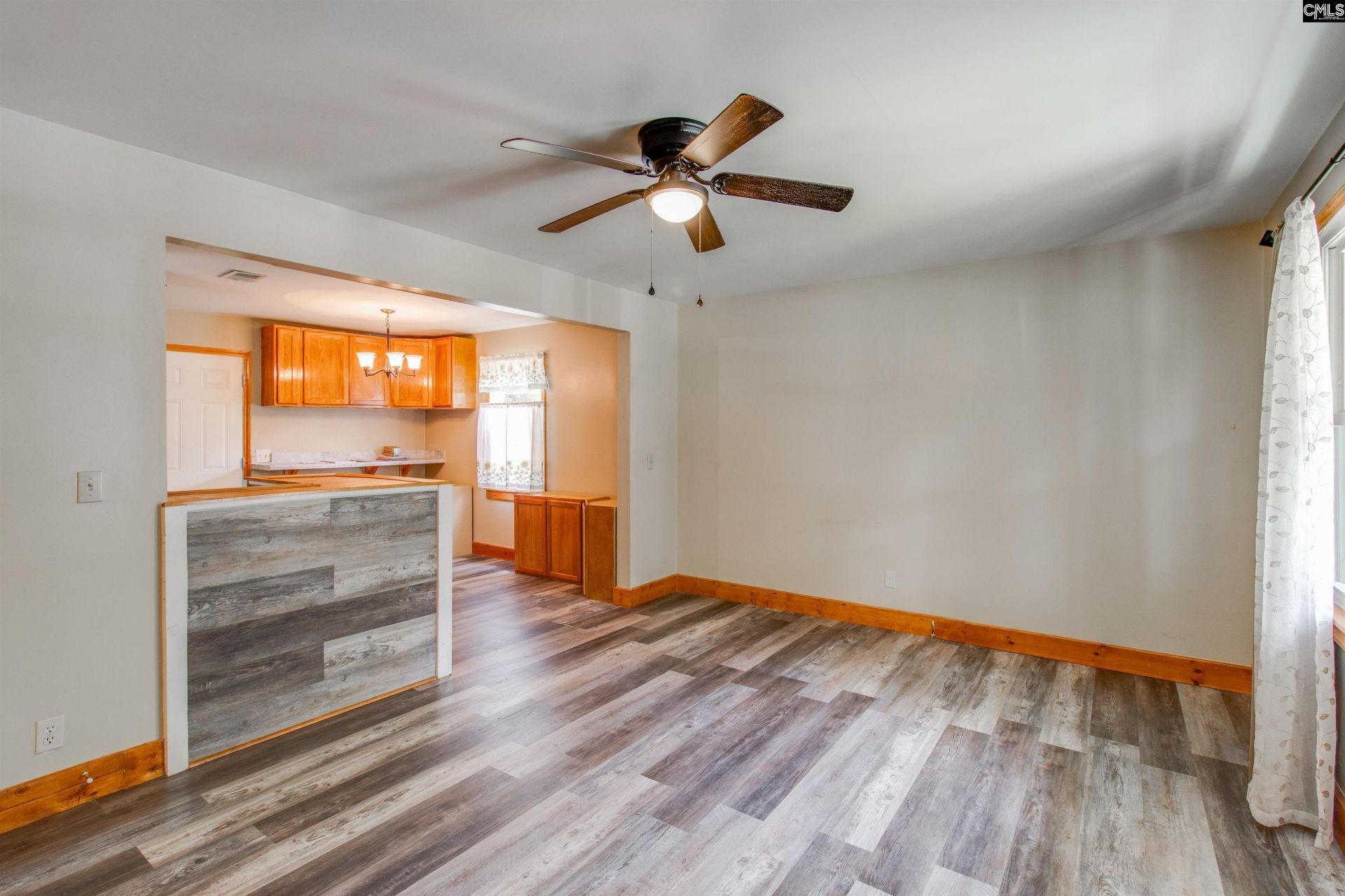 608 Juniper Street  Photo 5