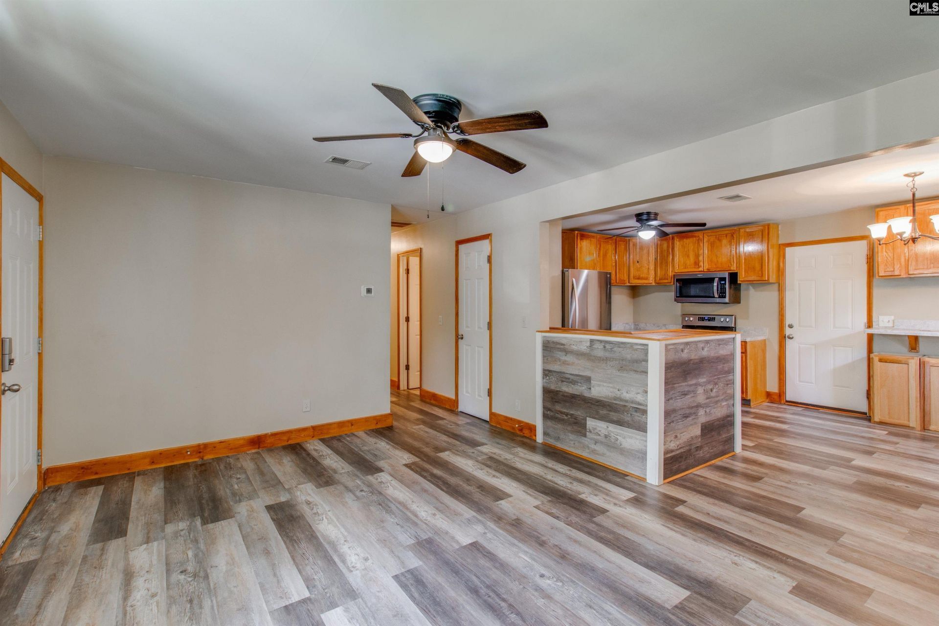 608 Juniper Street  Photo 6
